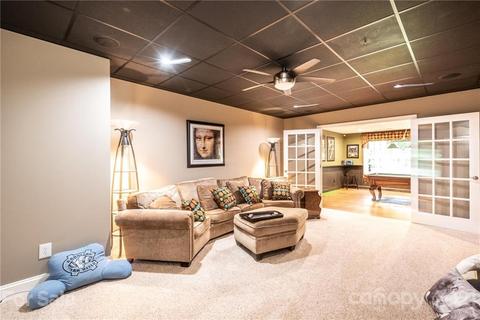 6330 Dwayne Starnes Dr, Hickory, NC 28602 photo 46