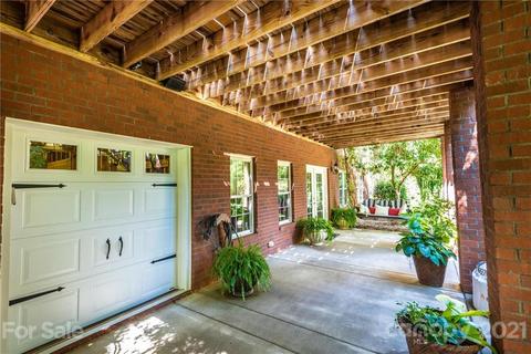 6330 Dwayne Starnes Dr, Hickory, NC 28602 photo 8