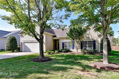 21729 Torrence Chapel Rd, Cornelius, NC 28031 photo 2