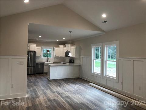 129 Wright Cir, Cherryville, NC 28021 photo 3