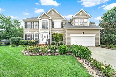 4509 Shadow Moss Cir, Fort Mill, SC 29708 photo 1