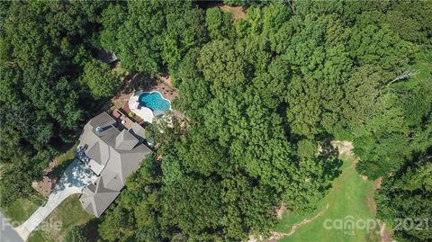 690 Arrow Point Ln, Davidson, NC 28036 photo 1