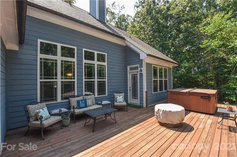 690 Arrow Point Ln, Davidson, NC 28036 photo 9