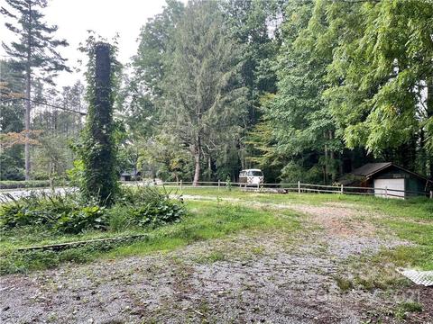 401 E Main St, Brevard, NC 28712 photo 4