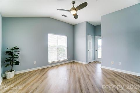 1342 Torrence Cir, Davidson, NC 28036 photo 18