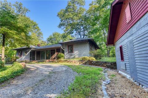 528 Wilderness Rd, Tryon, NC 28782 photo 1