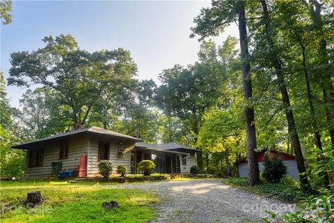 528 Wilderness Rd, Tryon, NC 28782 photo 3