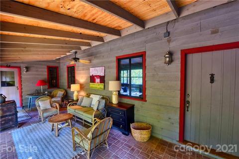 528 Wilderness Rd, Tryon, NC 28782 photo 10