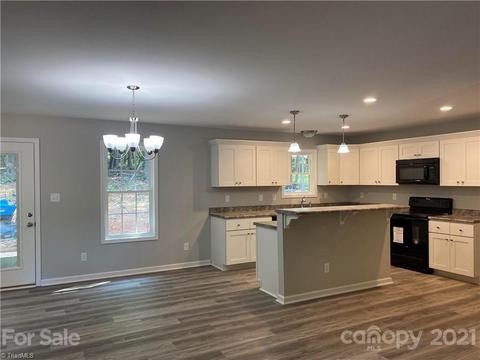 5032 Jordan Valley Dr, Trinity, NC 27370 photo 4