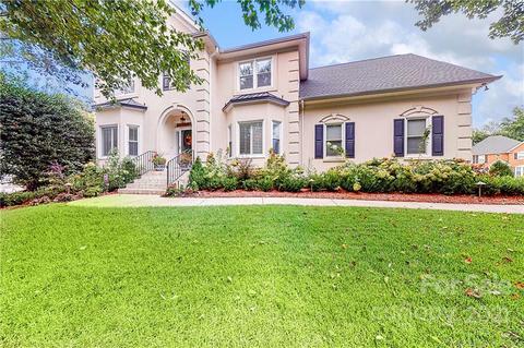 305 Dorsett Downs, Fort Mill, SC 29708 photo 2
