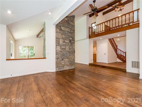 109 Greenleaf Dr, Flat Rock, NC 28731 photo 3