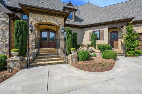 715 Davidson Run Ln, Davidson, NC 28036 photo 2
