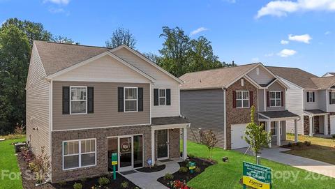 312 Gaines Dr, Clover, SC 29710 photo 2
