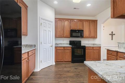 287 Garnet Ct, Fort Mill, SC 29708 photo 3