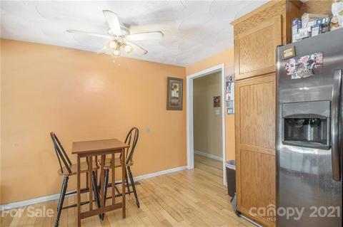 2477 Cedar Valley Dr, Conover, NC 28613 photo 9