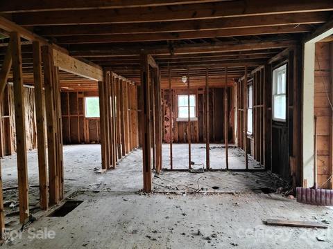 109 Lee Rd, Clyde, NC 28721 photo 6