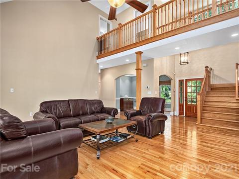 3 Nuthatch Ct, Fairview, NC 28730 photo 5