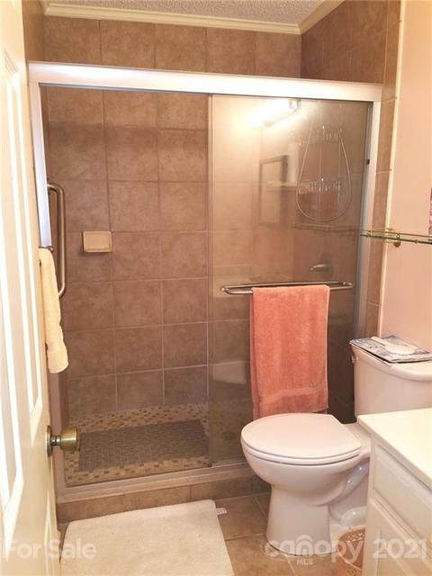 335 Melrose Ave #106, Tryon, NC 28782 photo 6
