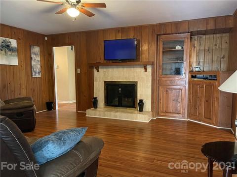 946 Forest Dr, Lancaster, SC 29720 photo 4