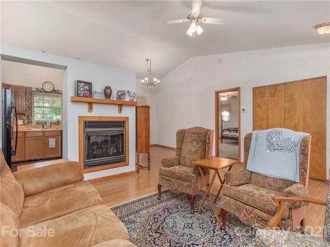 52 Mopar Ln, Clyde, NC 28721 photo 4