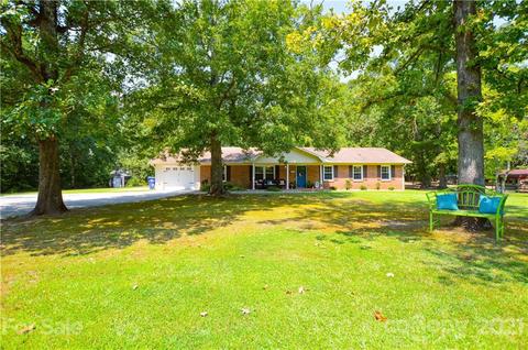 811 Pilgrim Forest Dr, Monroe, NC 28110 photo 3