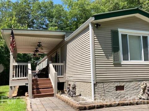 185 Ramblewood Dr, Sylva, NC 28779 photo 1