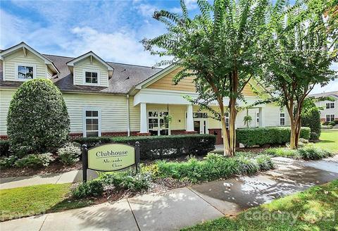 19747 Deer Valley Dr, Cornelius, NC 28031 photo 1
