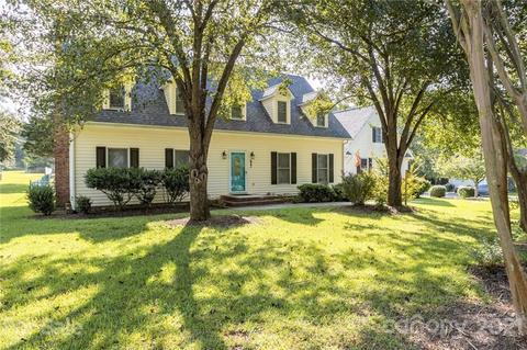 623 Rugby Rd, Lancaster, SC 29720 photo 2