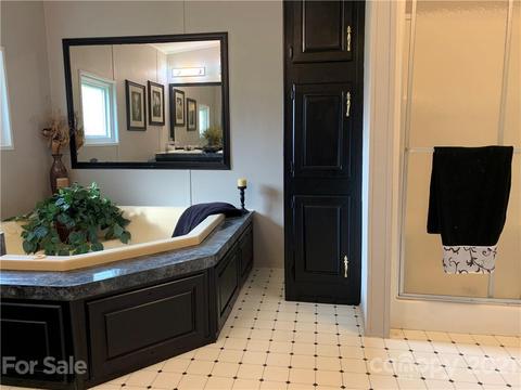 1495 Stanton Loop Rd, Purlear, NC 28665 photo 38