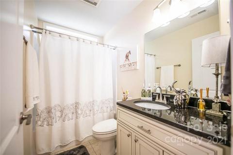 94 Towne Pl, Clyde, NC 28721 photo 21
