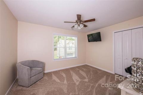94 Towne Pl, Clyde, NC 28721 photo 23