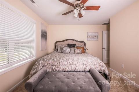 94 Towne Pl, Clyde, NC 28721 photo 15