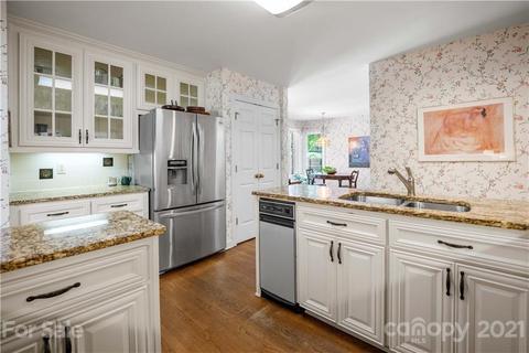19532 Weavers Cir, Cornelius, NC 28031 photo 9