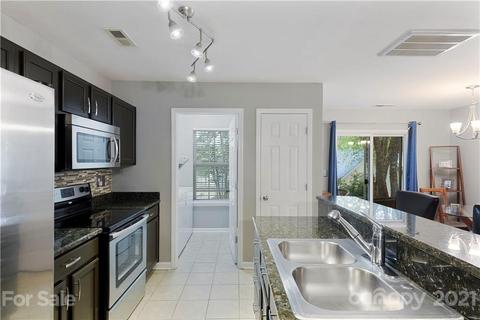 15509 Crossing Gate Dr, Cornelius, NC 28031 photo 4