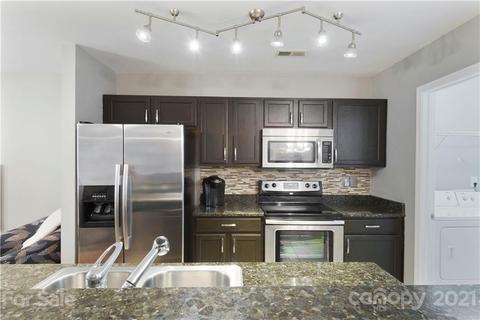 15509 Crossing Gate Dr, Cornelius, NC 28031 photo 5