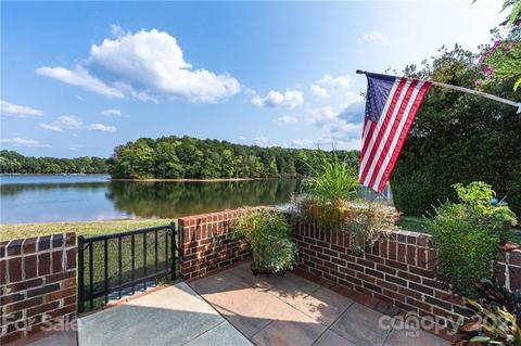920 Jetton St #52, Davidson, NC 28036 photo 1