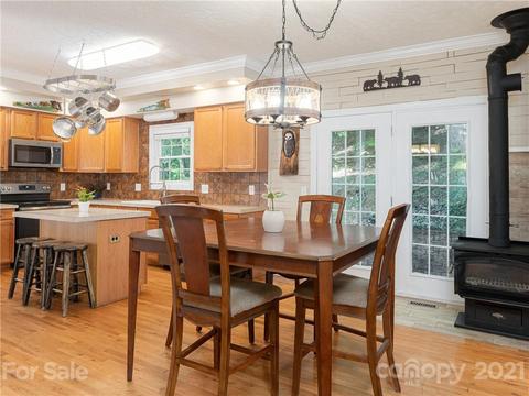 34 Boxturtle Rd, Candler, NC 28715 photo 9