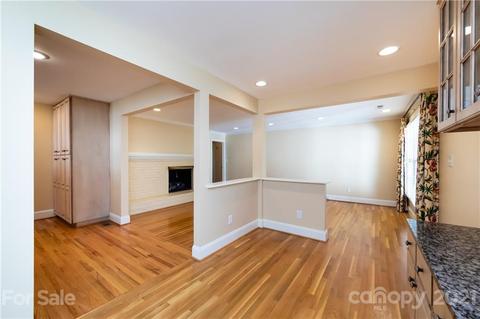 3426 Gresham Pl, Charlotte, NC 28211 photo 17