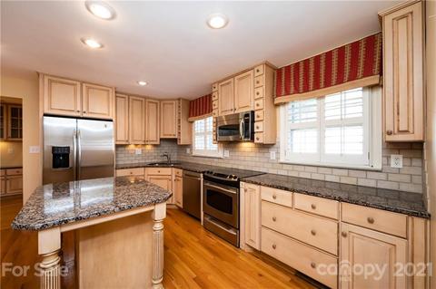 3426 Gresham Pl, Charlotte, NC 28211 photo 11