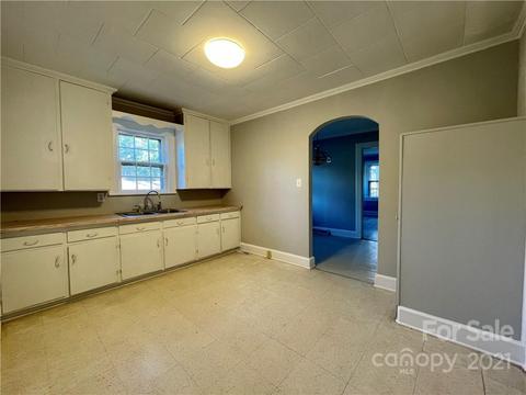 300 Harvard St, Monroe, NC 28112 photo 3
