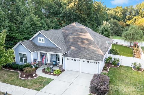 17316 Lake Path Dr, Cornelius, NC 28031 photo 3