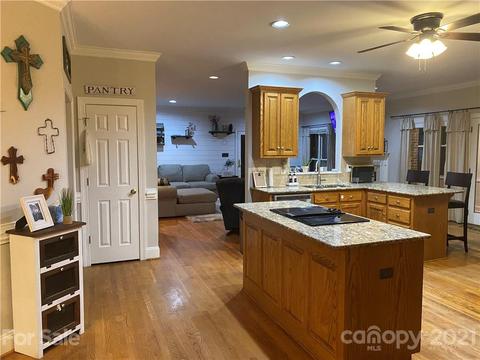 1304 Forest Bluff Dr, Midland, NC 28107 photo 8