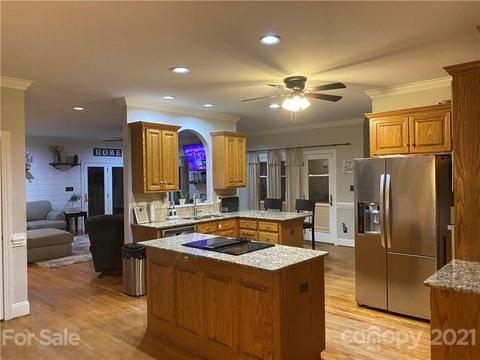 1304 Forest Bluff Dr, Midland, NC 28107 photo 9
