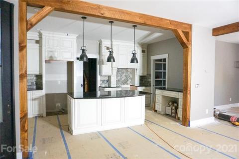 85 Falling Leaf Ln, Saluda, NC 28773 photo 19