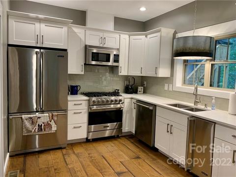 85 Dancing Wind Ln, Marshall, NC 28753 photo 9