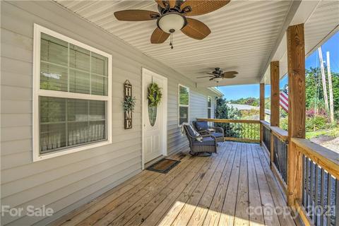 312 Maple Leaf Ln, Clyde, NC 28721 photo 8