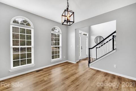 1041 Kilpatrick Ln, Fort Mill, SC 29708 photo 2