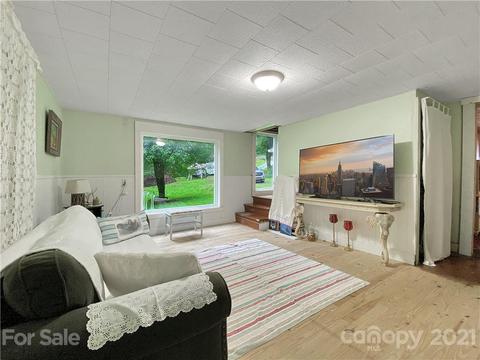141 Candlestick Ln, Sylva, NC 28779 photo 7