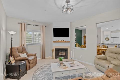 18809 Cloverstone Cir, Cornelius, NC 28031 photo 5