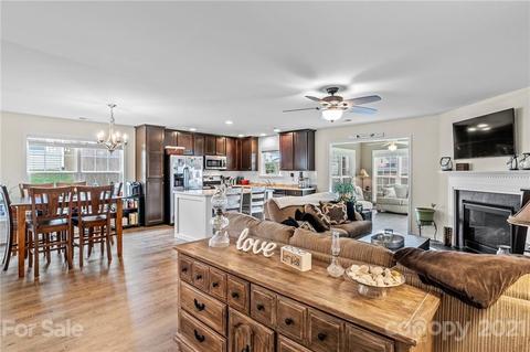 172 E Swift Creek Rd, Fletcher, NC 28732 photo 13